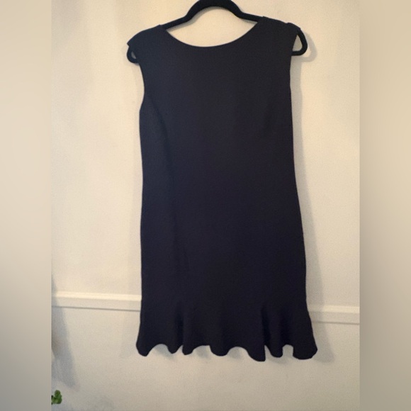 Lauren Ralph Lauren Dresses & Skirts - Lauren Ralph Lauren Classic Black Dress with Flounce Hemline -Zip Back Sz 10